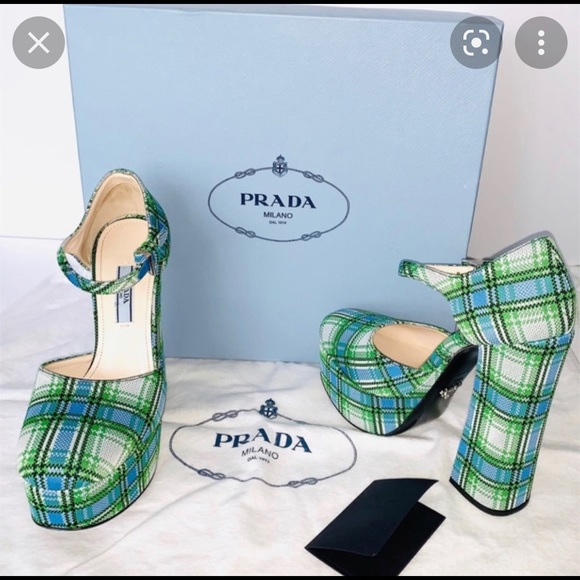 Prada
Plaid Ankle-Strap Platform Pumps brand new in box. Authentic size 40 - Picture 12 of 12